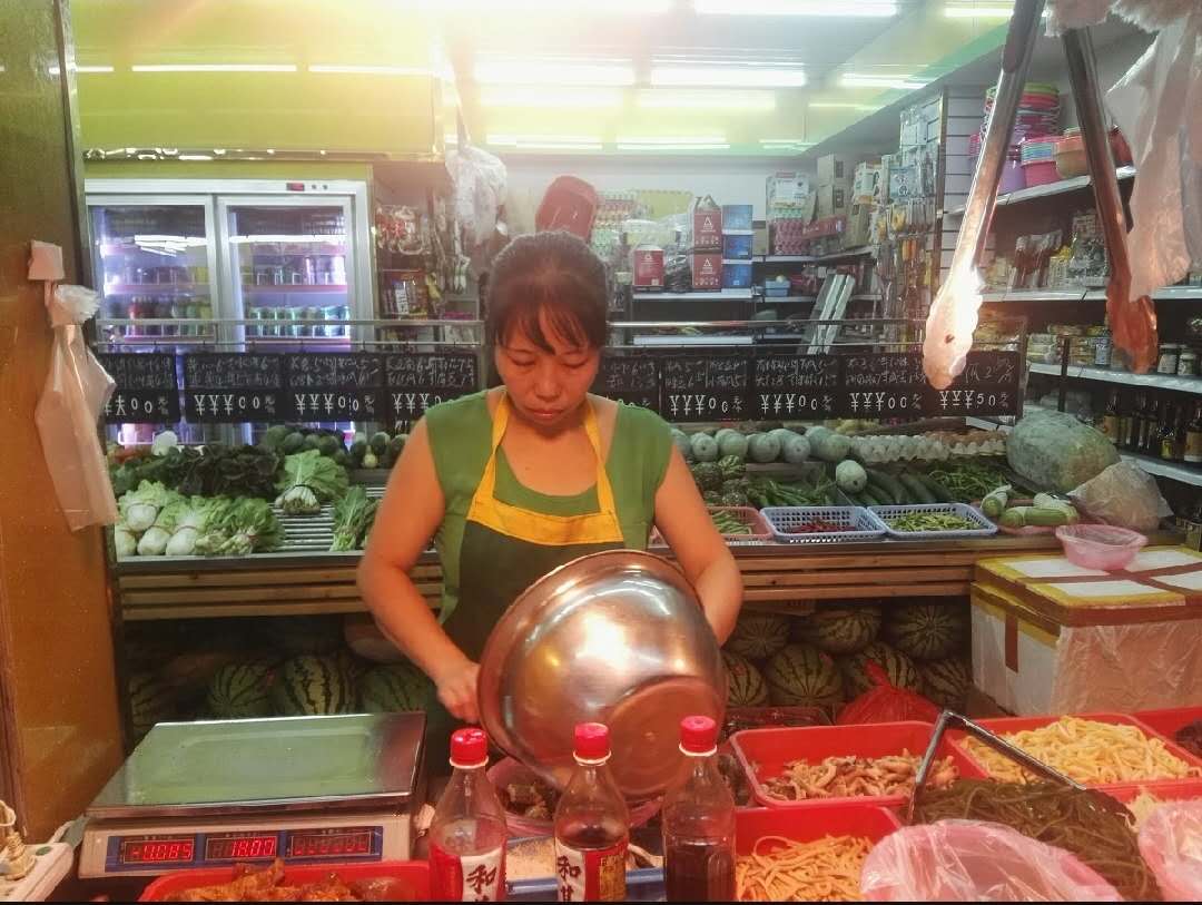 小超市生意怎么做才能越做越好,小超市适合做点啥生意