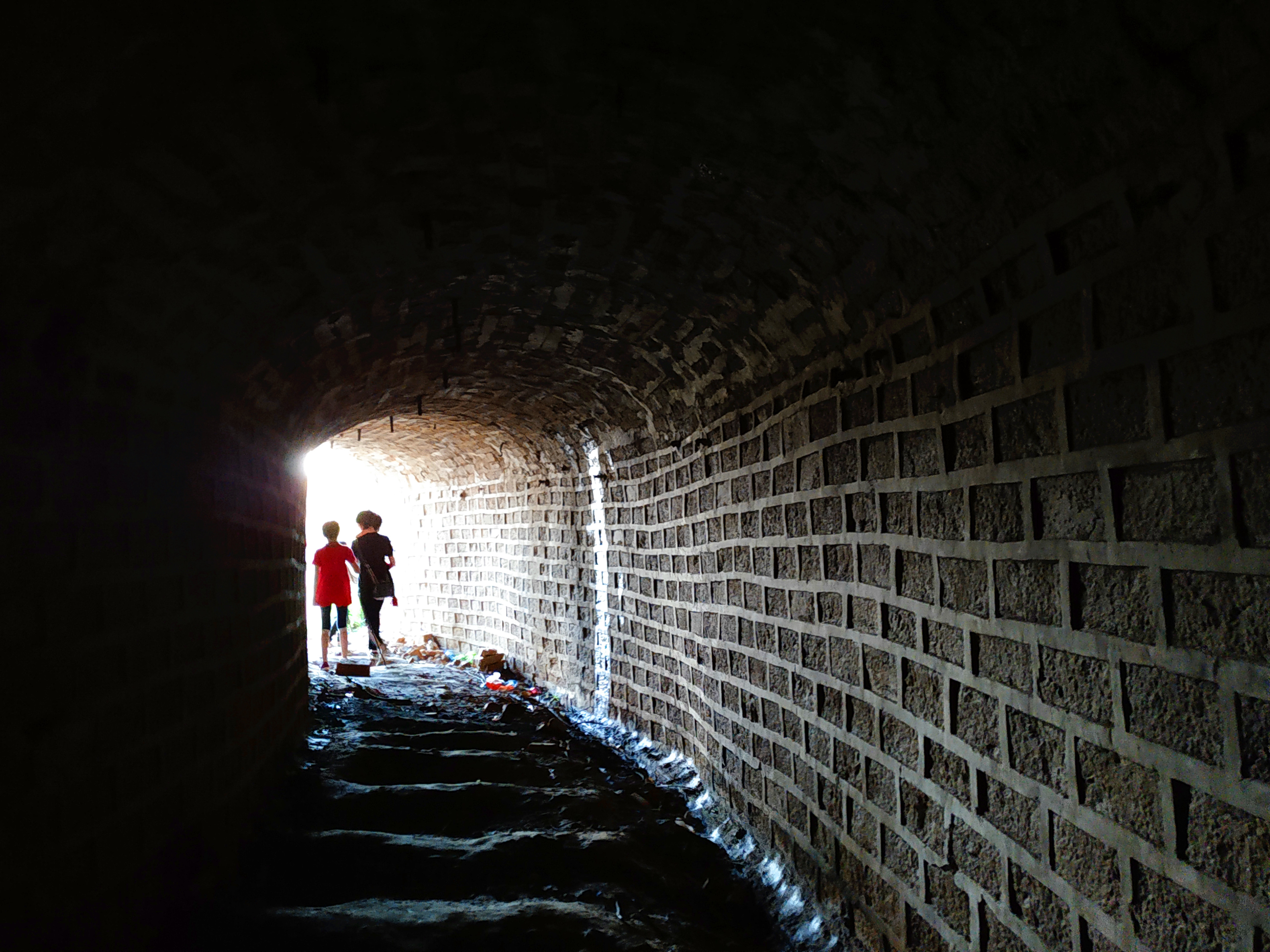 苏州哪座山可以探洞,苏州唯一的一个山洞