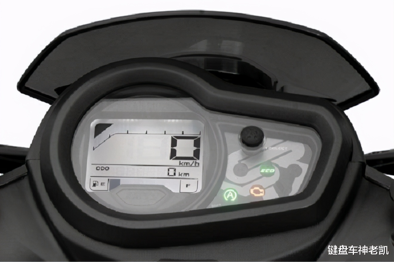 雅马哈跨界踏板forcex,雅马哈ray-zr试驾