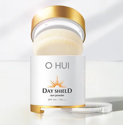 定妆喷雾与定妆粉哪个妆容效果好,修复妆容定妆粉