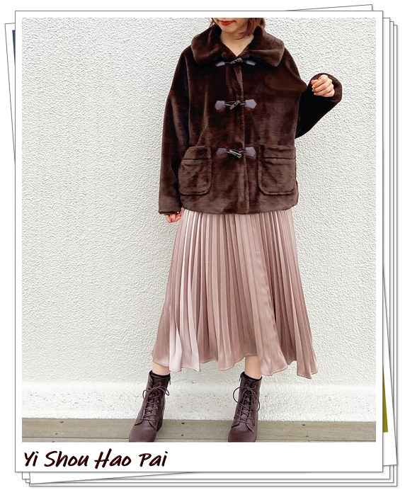 草绿茧型大衣怎么搭配好看,羊毛大衣各种颜色穿搭