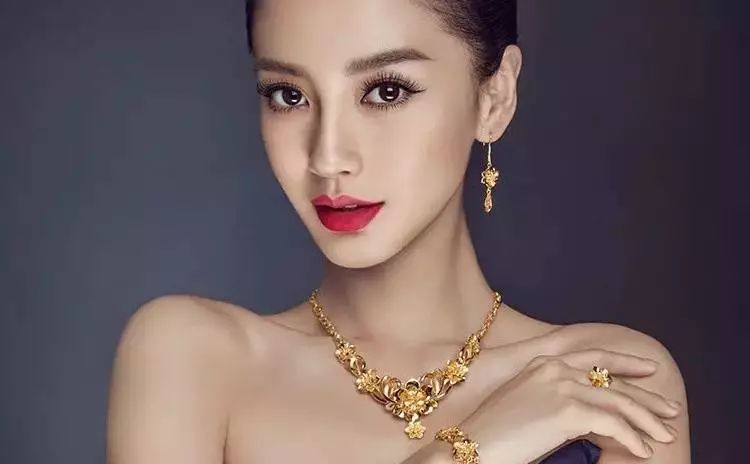 结婚16周年送项链的寓意,婚礼送金首饰代表什么