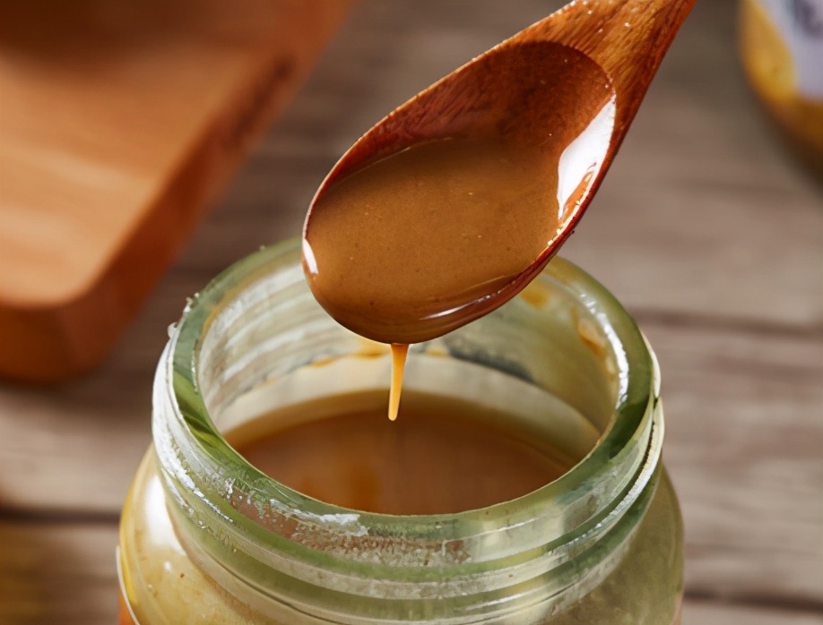 调芝麻酱用的油是怎么熬制的,调芝麻酱最简单做法