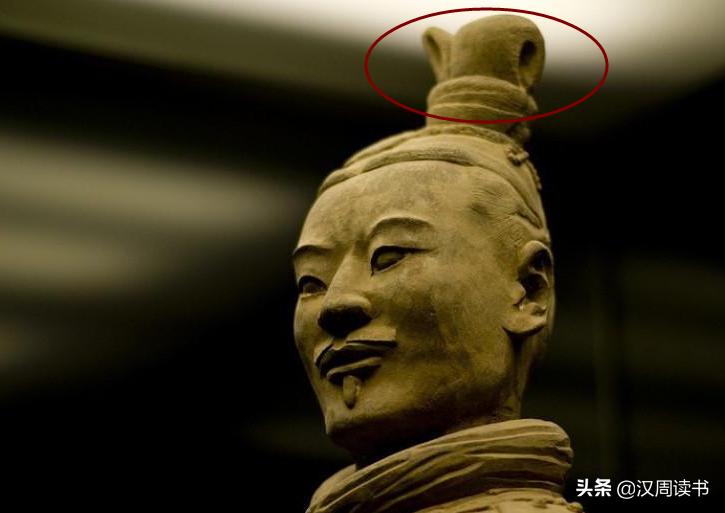 秦国兵马俑未解之谜,秦兵马俑为什么有的穿盔甲