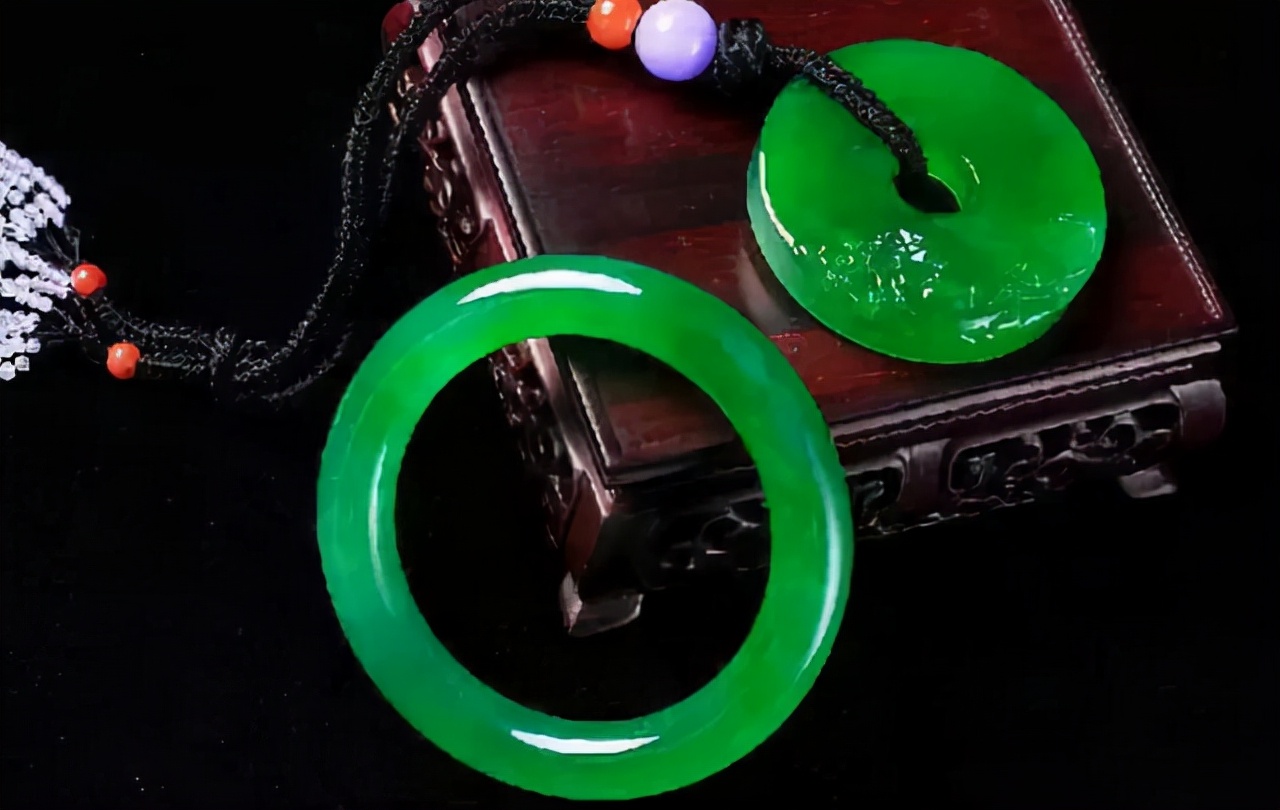 翡翠如何盘玩越戴越透亮,翡翠怎么盘效果好