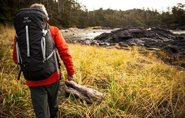 户外装备推荐背包,背包露营户外装备