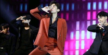 他泰最会跳舞的人:小地球人间扳手滚宝蹦迪小王子