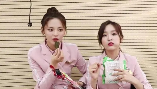 杨超越鞠婧祎照片,鞠婧祎和杨超越照片