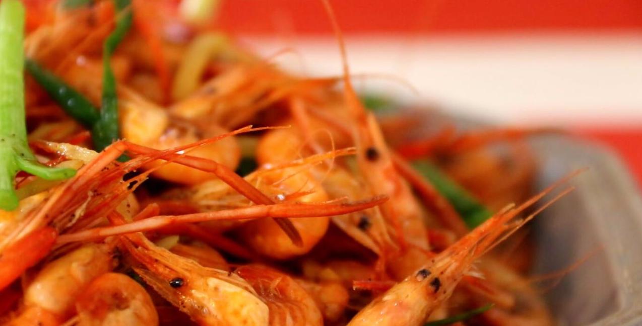 千岛湖葱油小河虾和油爆小河虾,小河虾的处理方法与做法