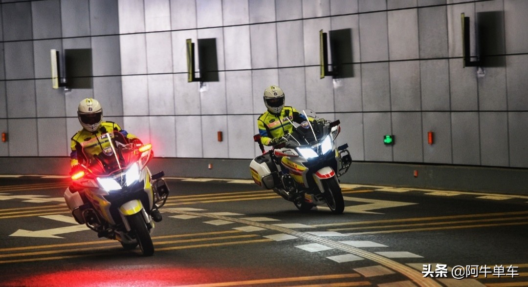 贝纳利1200巡航版vs国宾1250,春风1250trg贝纳利1200哪个更好