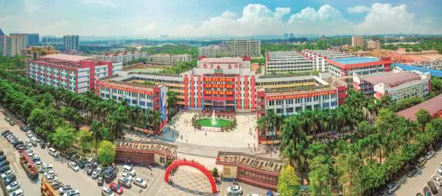 足球明星进校园,足球教练进校园