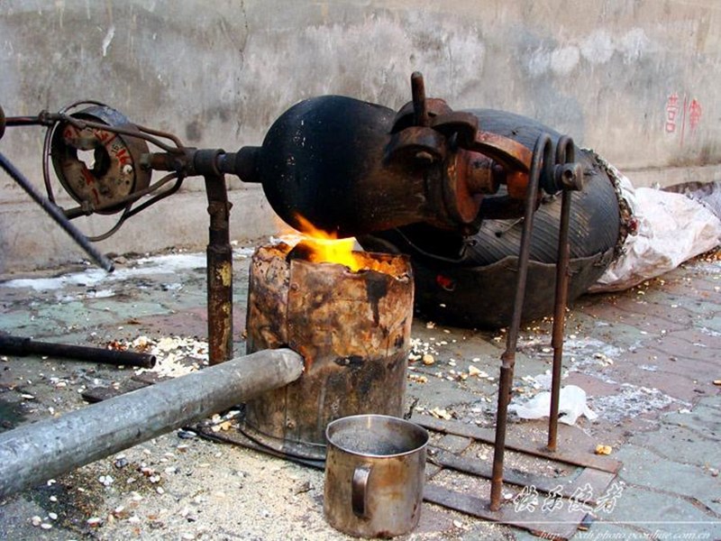 80、90后的小时候还记得多少？健美裤、胶鞋、脚蹬裤你穿过吗