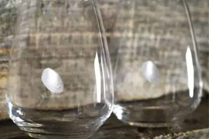 葡萄酒杯清洗方法,红葡萄酒杯的正确拿法