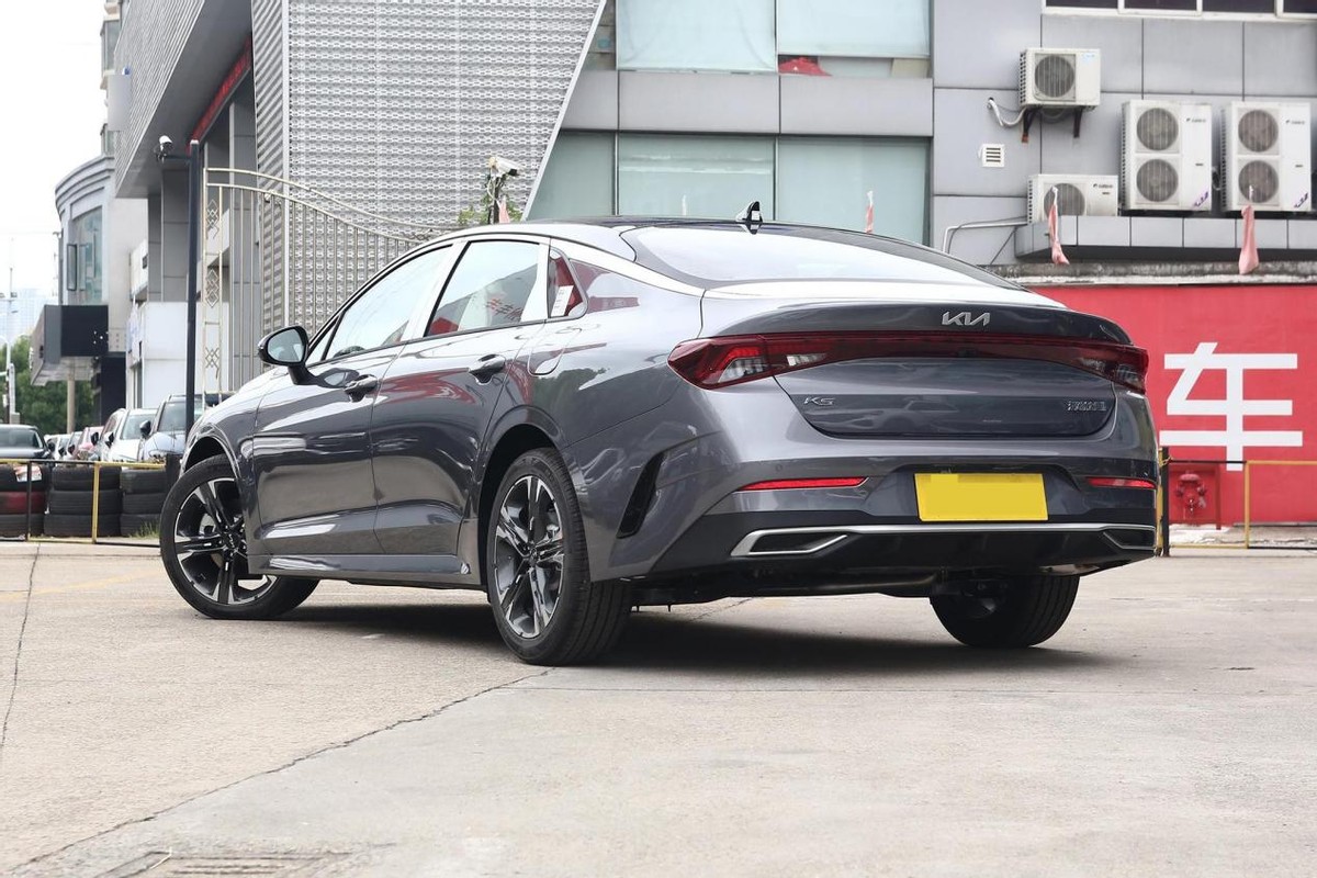 起亚k5如今还值得买吗,为什么起亚k5降价这么多