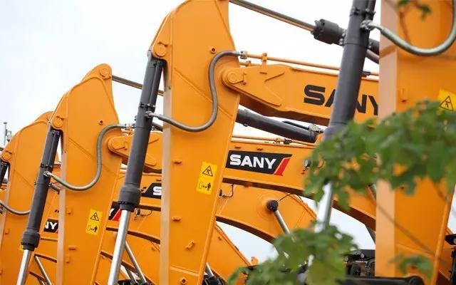 14年三一215c挖机怎么样,三一sy215ace挖掘机