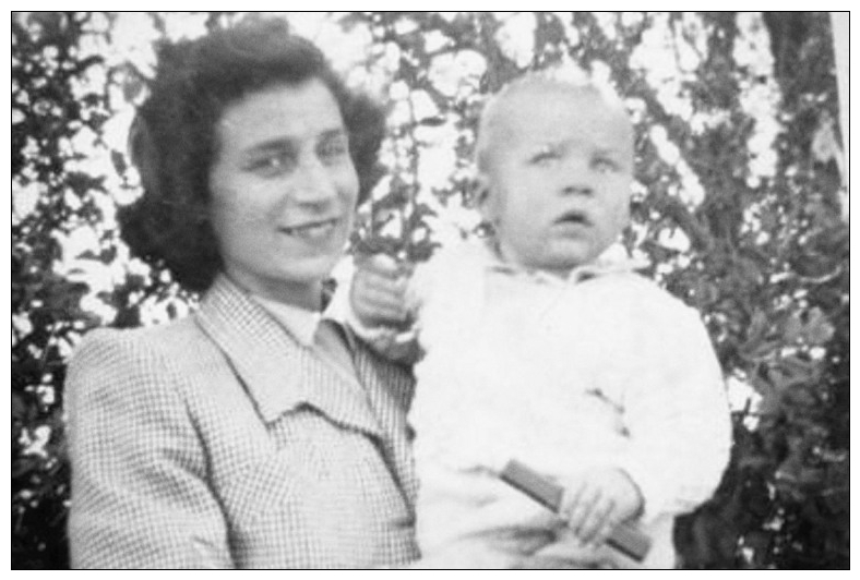 澳大利亚1948年未解悬案,西装男离奇躺在沙滩上,可疑护士被吓晕