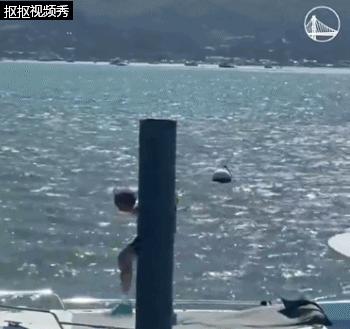 逗妹吐槽：C罗回曼联来养老？这明明是被啃老