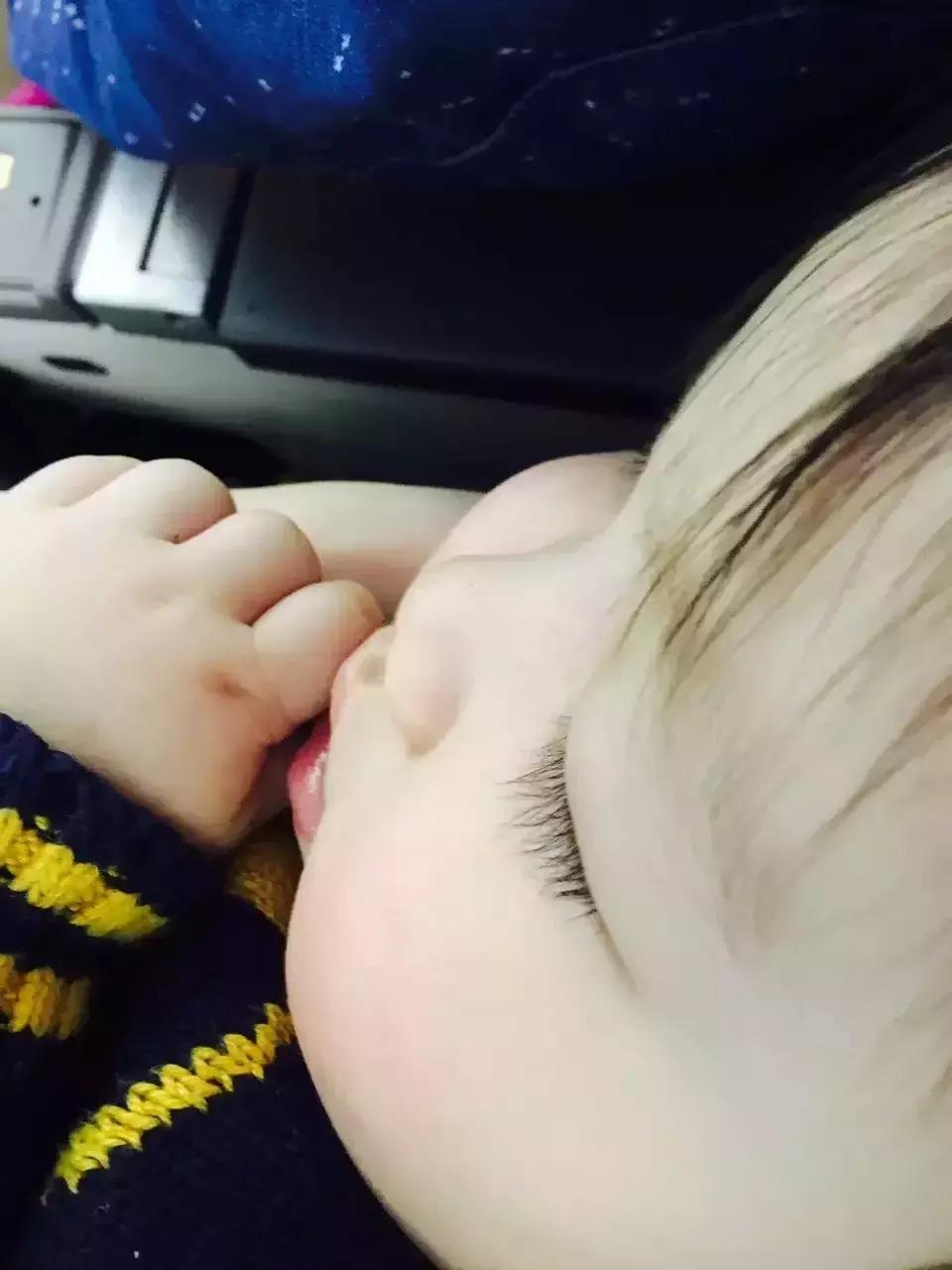 带娃长途飞行攻略,假期带娃体验一次飞行的感觉