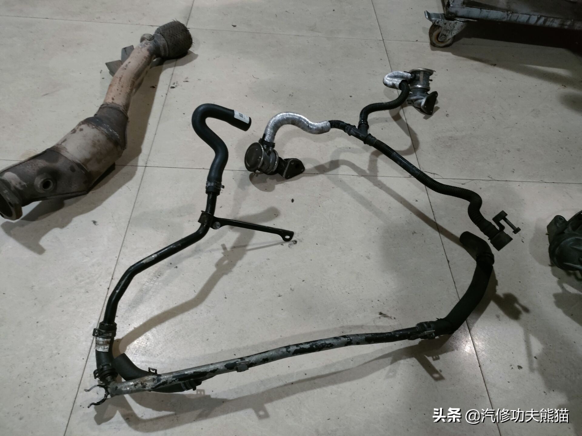 2003年老奥迪a6,2012年奥迪a6经典