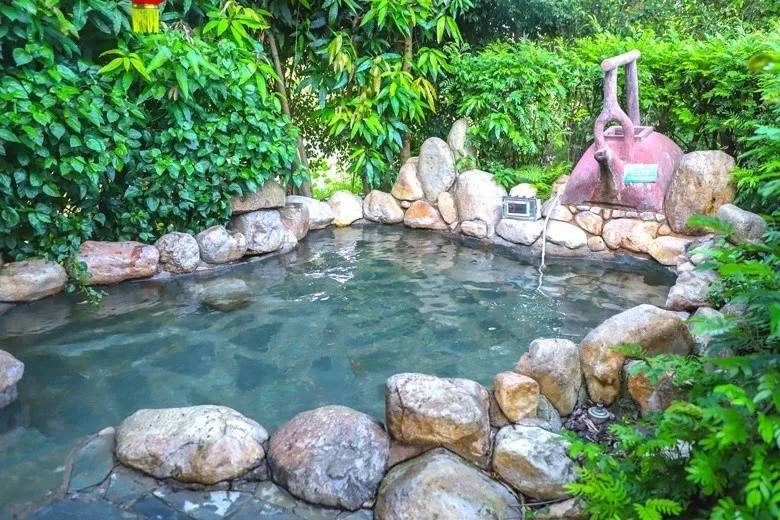 揭阳普宁盘龙湾温泉,普宁盘龙湾温泉度假村山泉水乐园