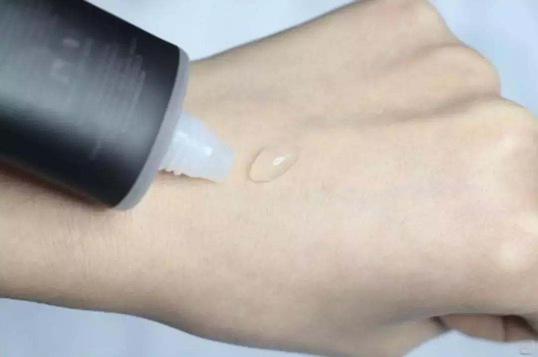 小棕瓶美妆测评,小黑瓶小红瓶小棕瓶哪个好用