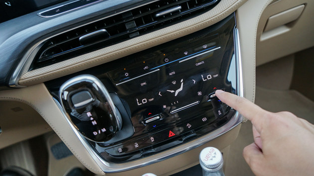 别克gl8陆上公务舱和es的区别,gl8es653t上路要多少钱