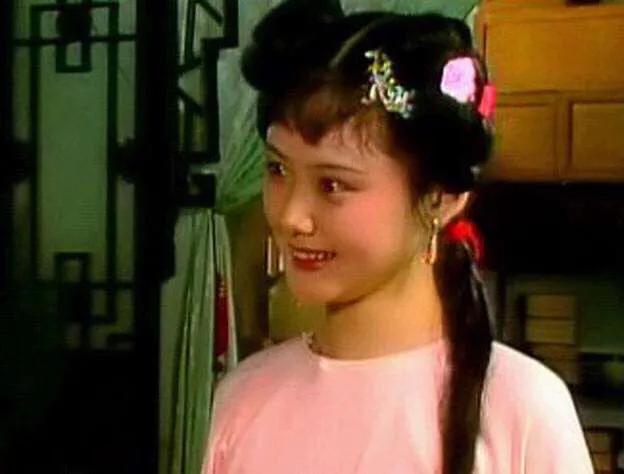 红楼梦五十八回藕官烧纸情节,红楼梦里藕官烧纸