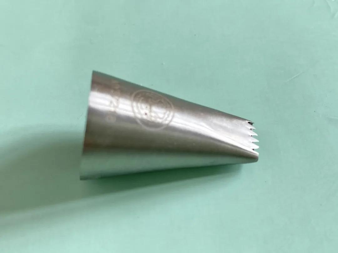 向日葵裱花手法教程简单易学,蛋糕裱花入门基础手法