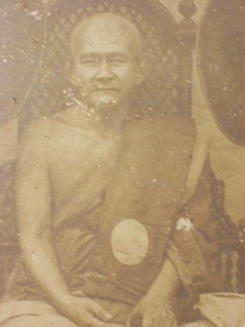 泰國佛牌龙婆kaew瓦克入湾最厉害的徒弟龙婆plod