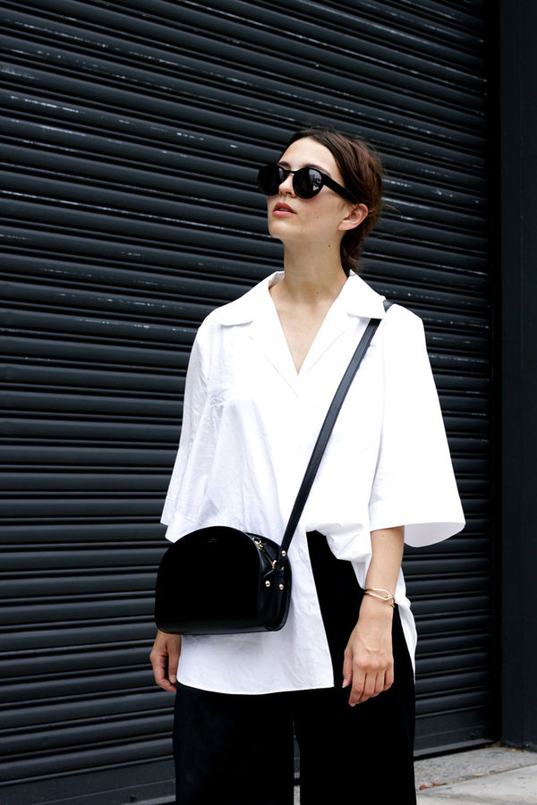 最近很火的塞衣角方式,女生塞衣角技巧