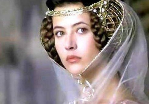 历史上罕见的因同性恋而丢掉性命的国王，死得非常悲惨