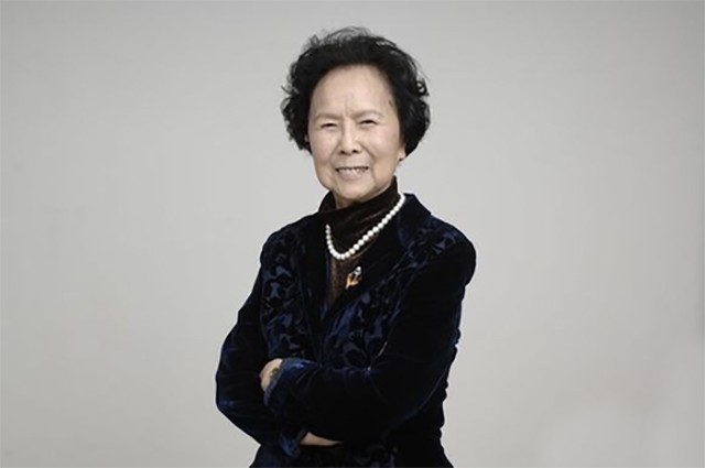 为钱反咬恩师，好友葬礼宣传新剧，六小龄童：完美诠释人如何变猴