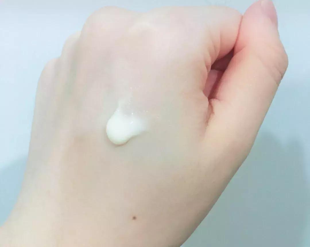 维生素abce分别有什么用,维生素ABC是药吗