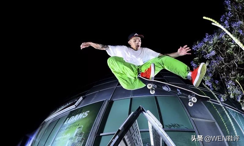 aj4阿姆第三方联名,aj4阿姆联名多少钱