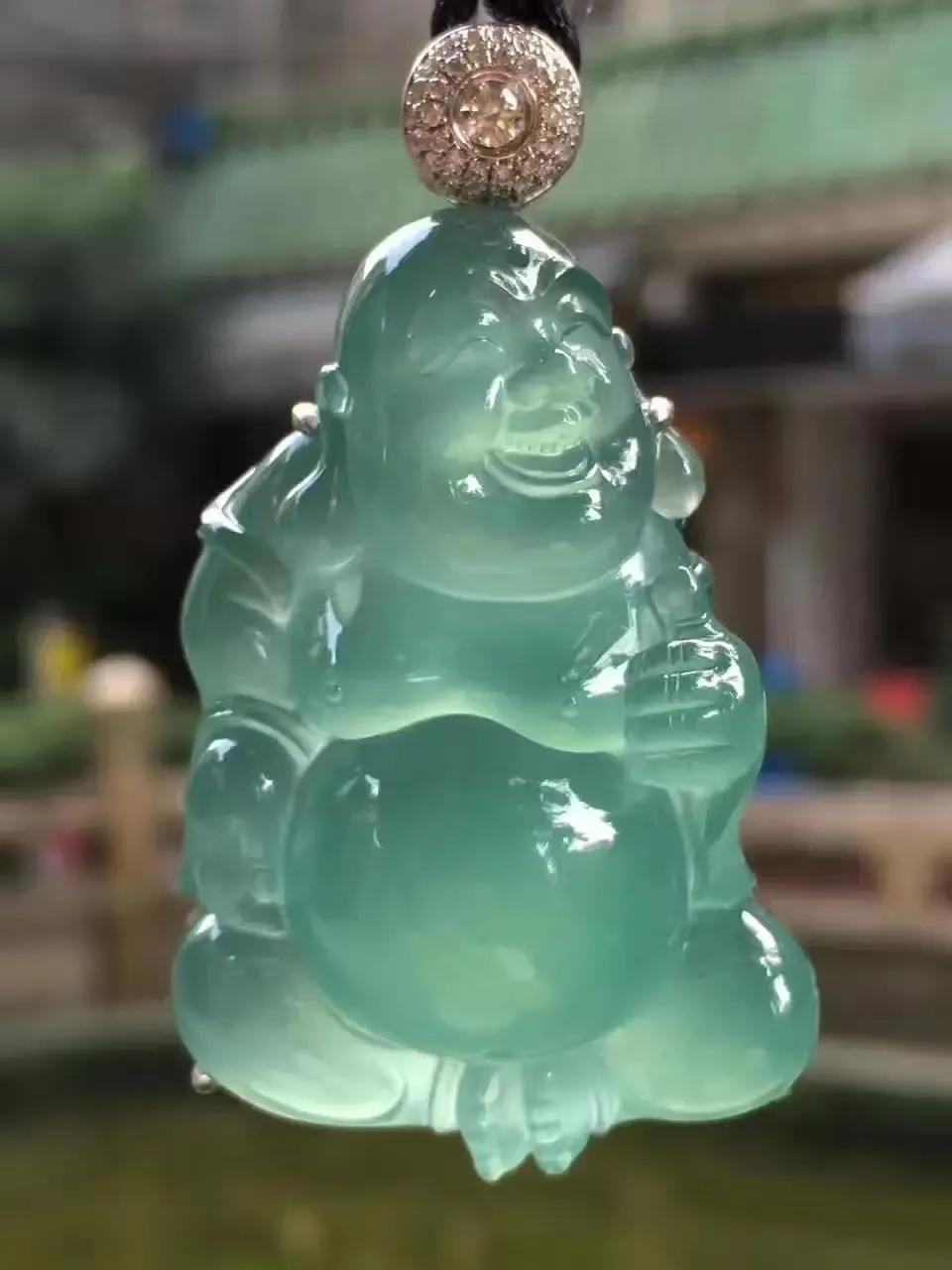 选购翡翠时如何关注翡翠的种水色,翡翠学雕