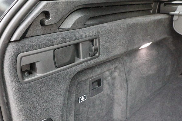 宝马x5深度评测进口f15,宝马x5m黑武士2021款内饰