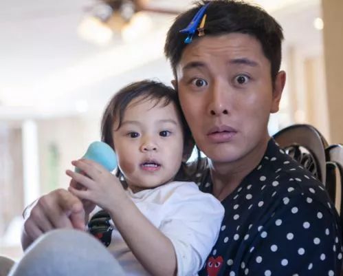 李小璐贾乃亮离婚后再同框,李小璐贾乃亮离婚后同框过没有