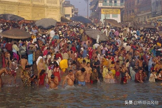 印度人为什么恒河沐浴,印度恒河沐浴是什么习俗