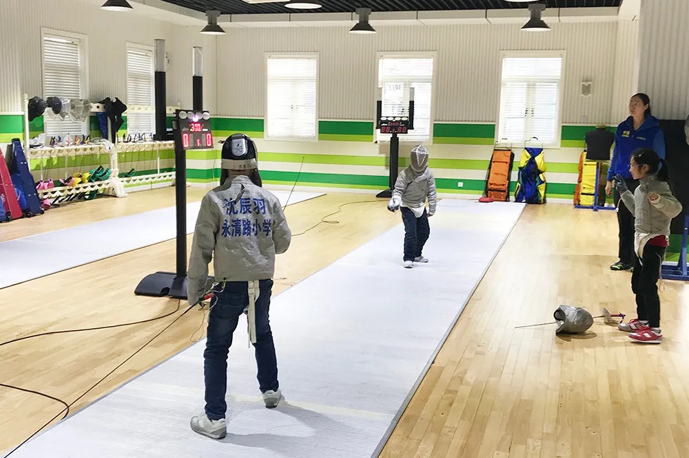 宝山这所学校“延时更延爱”的举动让“课后三点半”不再是问题!