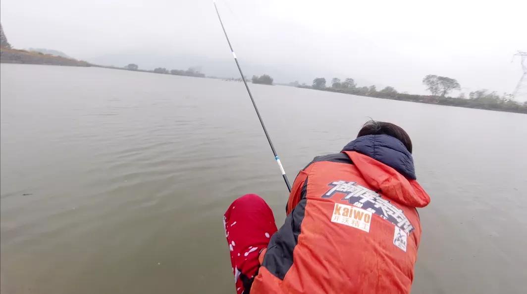 5h钓竿硬度怎样,钓竿硬度5h是什么意思