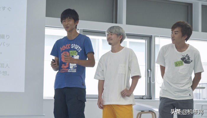 黄牛在高中生赚钱比赛拔得头筹,净赚18万日元被DMM社长称赞