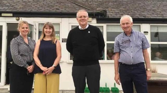 果然老鼠儿子会打洞！莫里森赴英寻根，获悉祖上因盗窃被流放澳洲