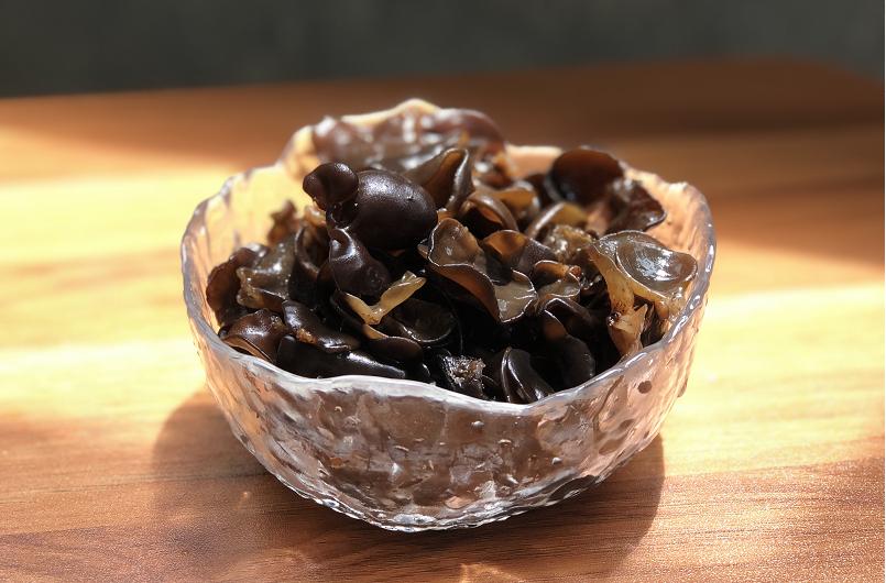 柞水木耳炒腊肉,卖疯了的零食