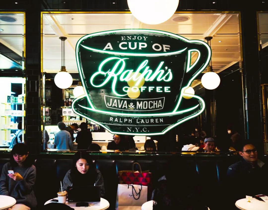 又一家顶级奢牌开咖啡店!花小钱买精致,竟然是喝得起的样子