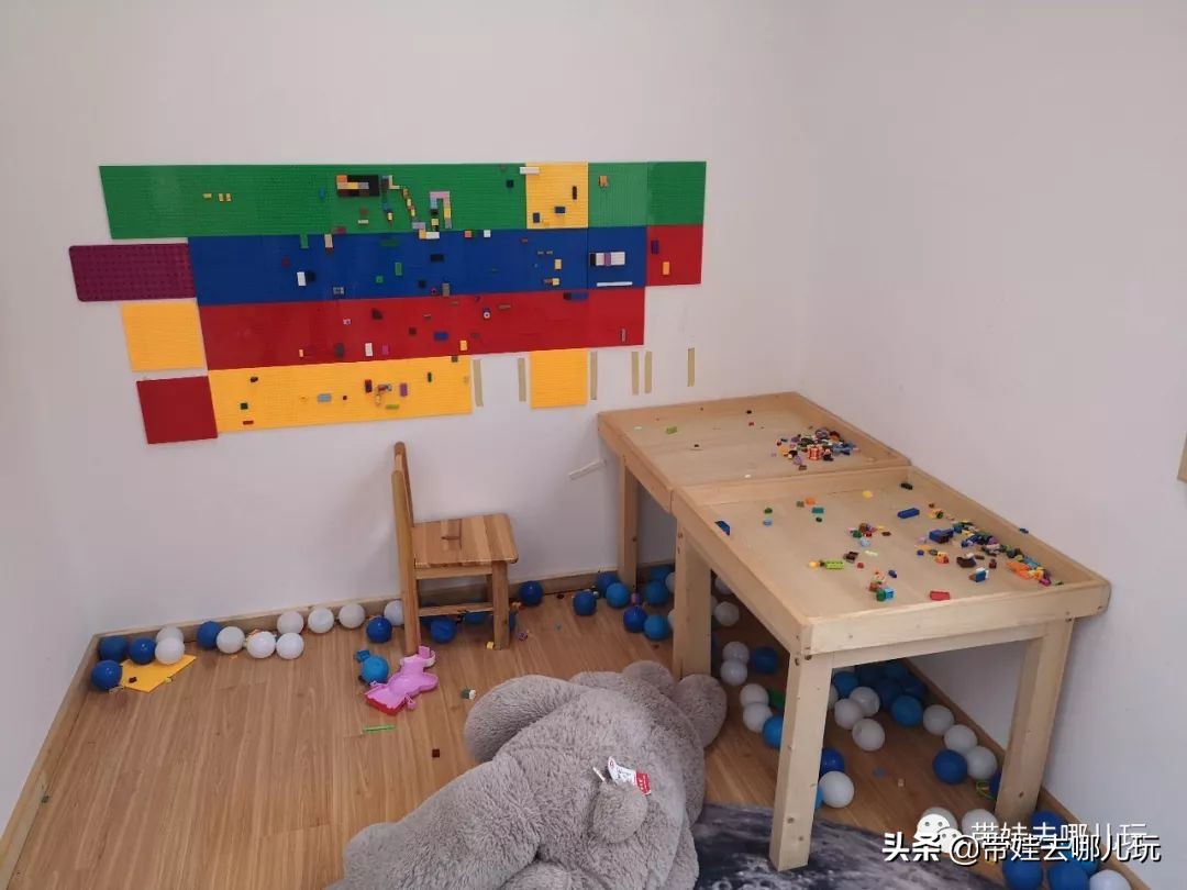 住别墅、滚草坪、躺在床上看电影，密云轻奢营地的花样玩法