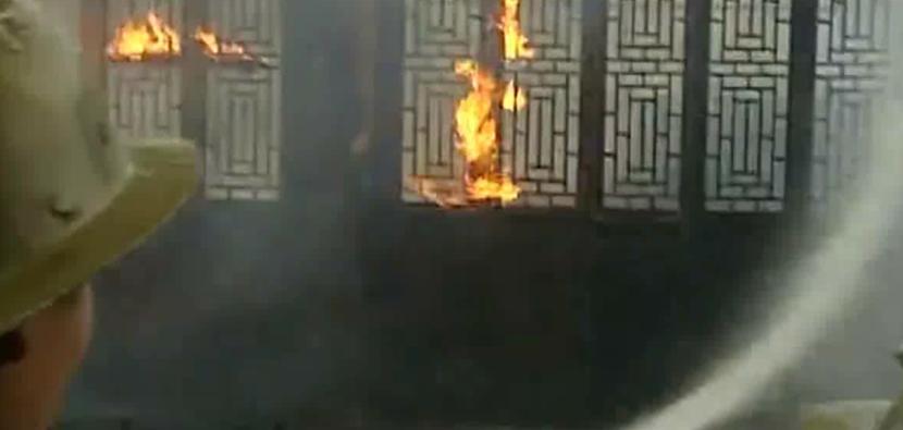 新闻联播片头多少年了,开播40多年新闻联播换片头背景