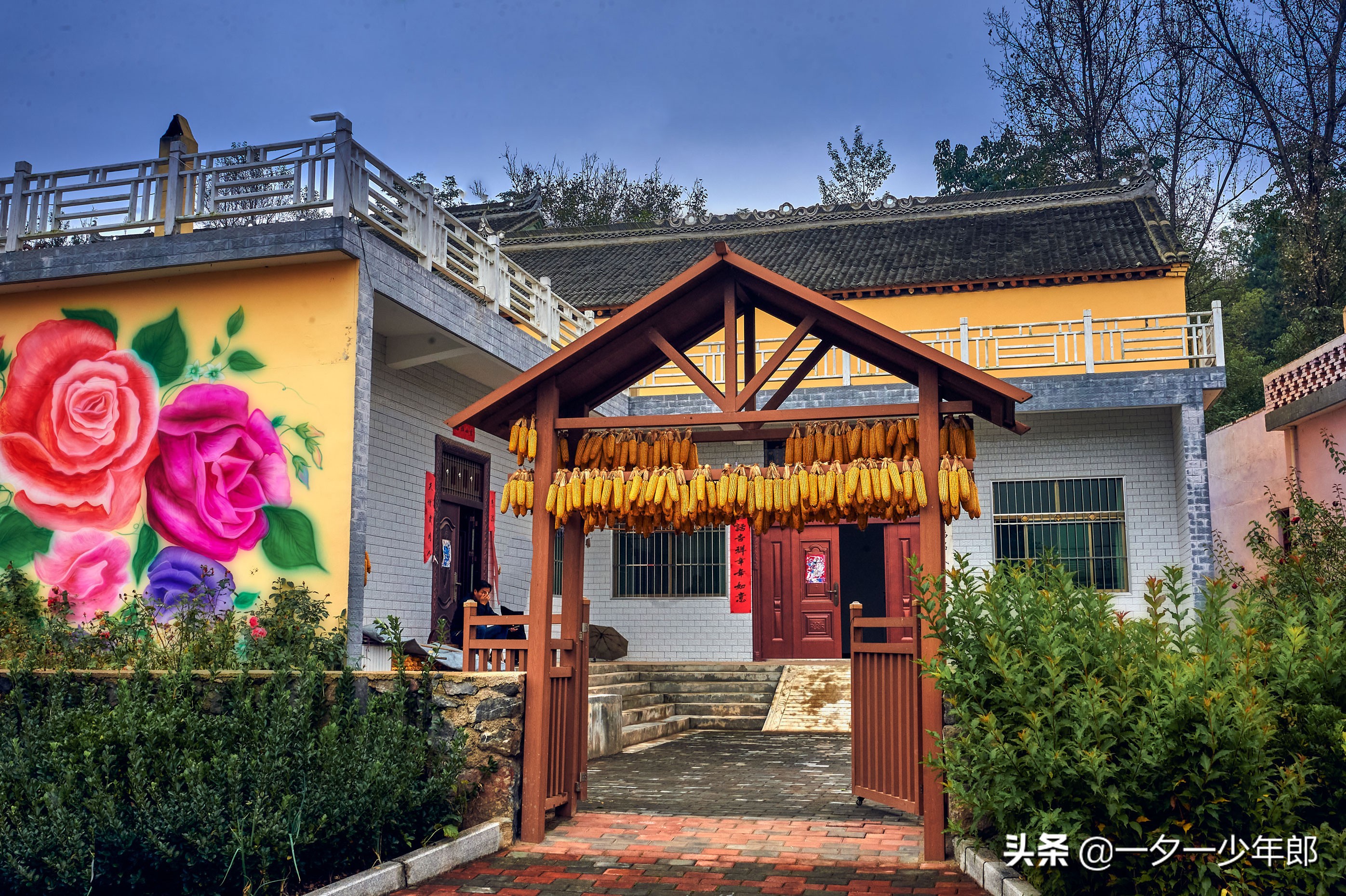 秦岭深处有座小镇,秦岭涝峪滑翔伞基地婚纱摄影