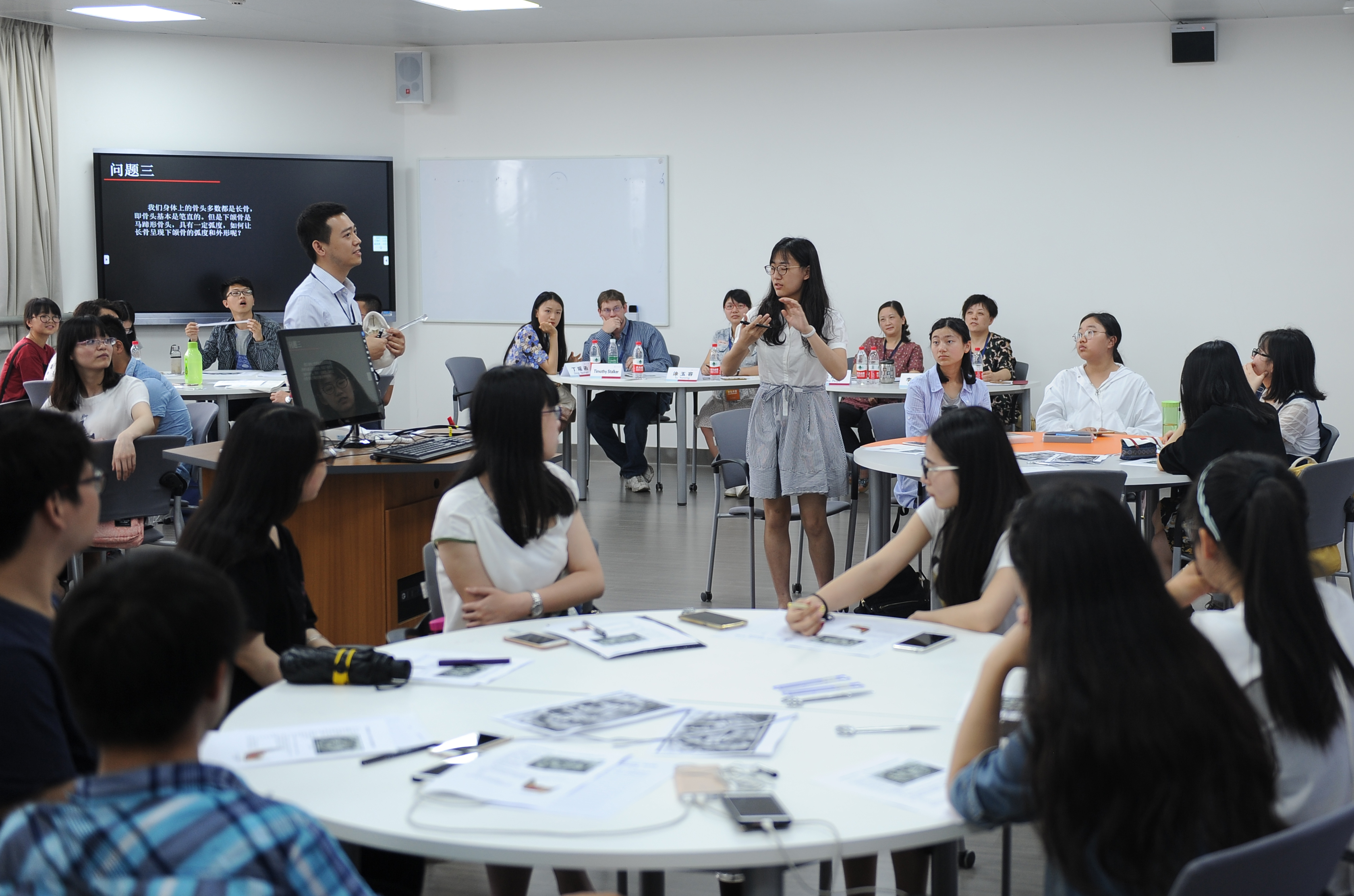 如何把握创业机遇迎接人生挑战,如何抓机遇艰苦奋斗再创业