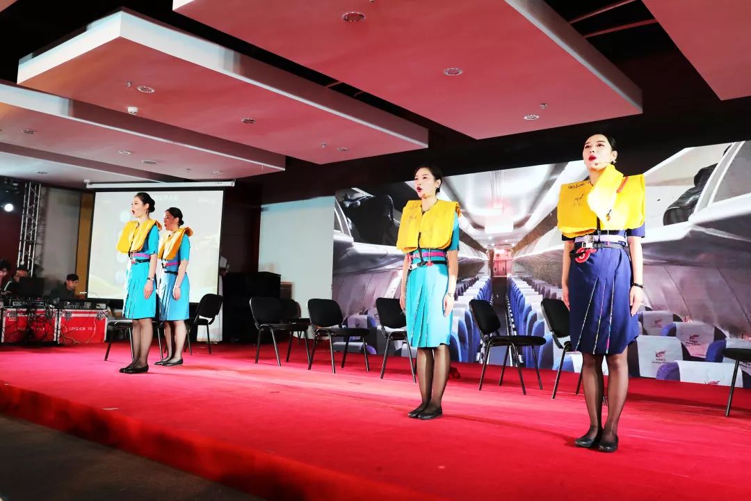 看图识人的女人是谁,看图识人这个女人是谁