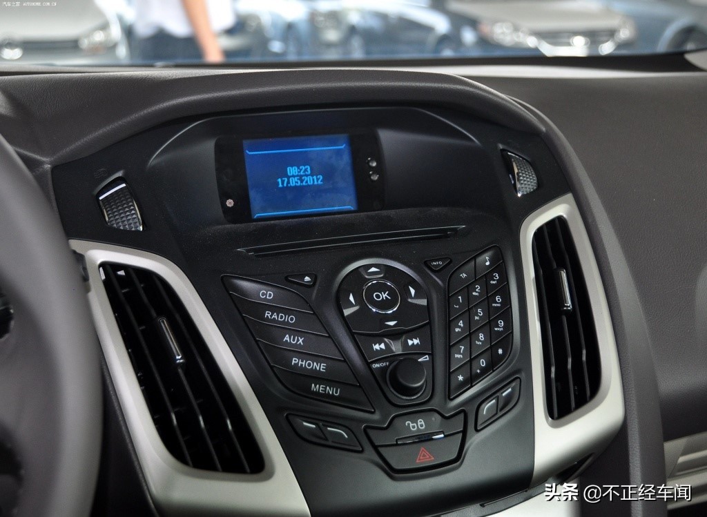 12款2.0自动福克斯运动版提速测试,12款福克斯1.6自动风尚型测评